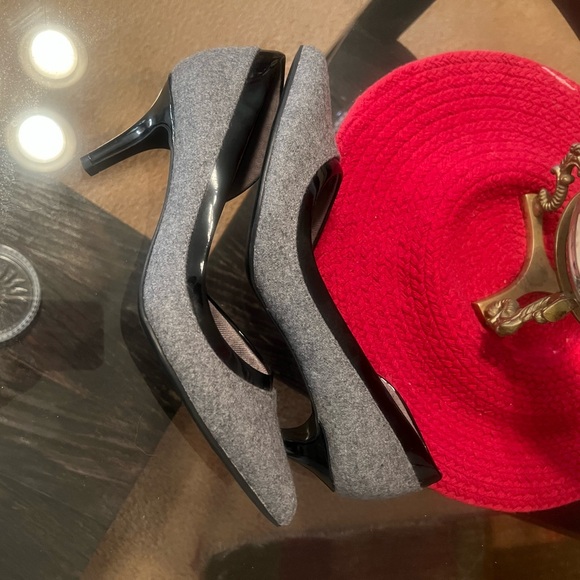 Life Stride Gray Kitten Heels  for Effortless Elegance (New Without Tags) - Picture 3 of 5